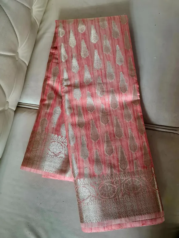 Pink_Silk_Zari_Woven_Motif_Banarasi_Saree_For_Women