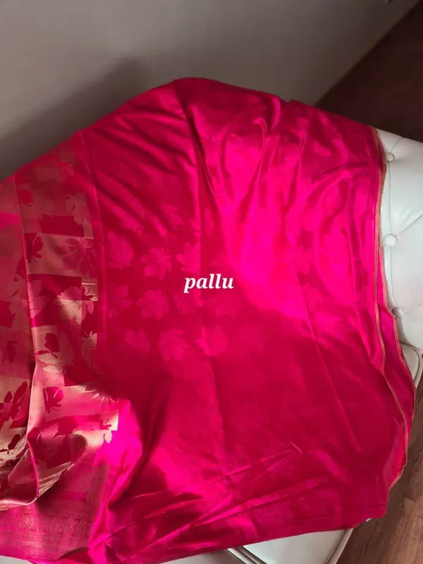 Pink_Silk_Floral_Print_Woven_Saree_With_Blouse_For_Women
