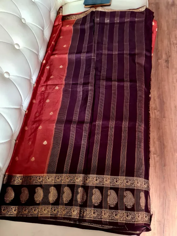 Purple_Silk_Zari_Woven_Paisley_Border_Saree_With_Blouse_For_Women
