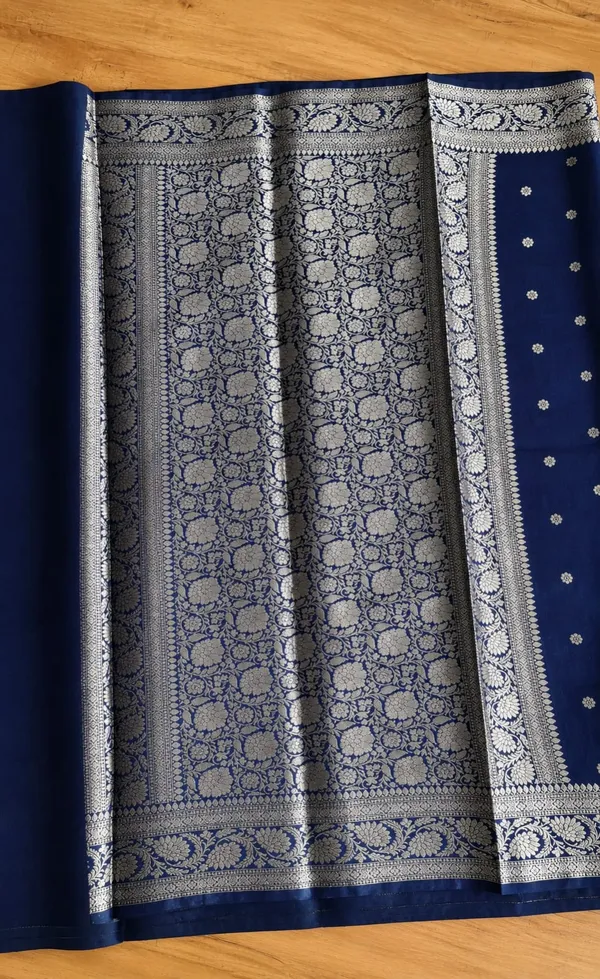 Navy_Blue_Silk_Zari_Woven_Banarasi_Saree_For_Women