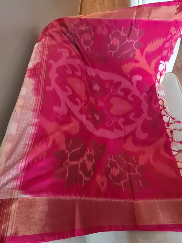 Pink_Silk_Ikat_Print_Tasseled_Saree_For_Women