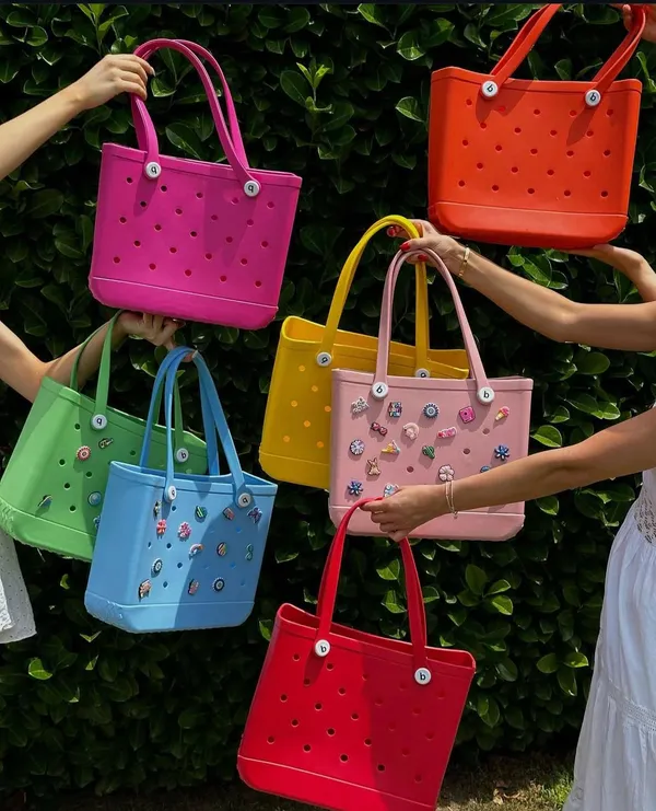 Charm_Tote_Light_Blue_Single
