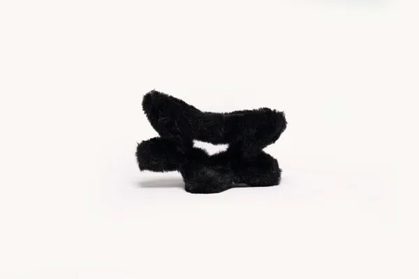 Fur_Star_Clip_Large_Black_Large_Medium_Single
