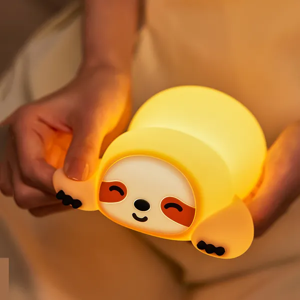 Sleeping_Sloth_Lamp_Single