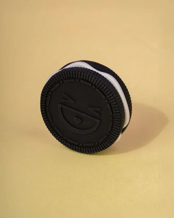 Oreo_Eraser_Brown_Single