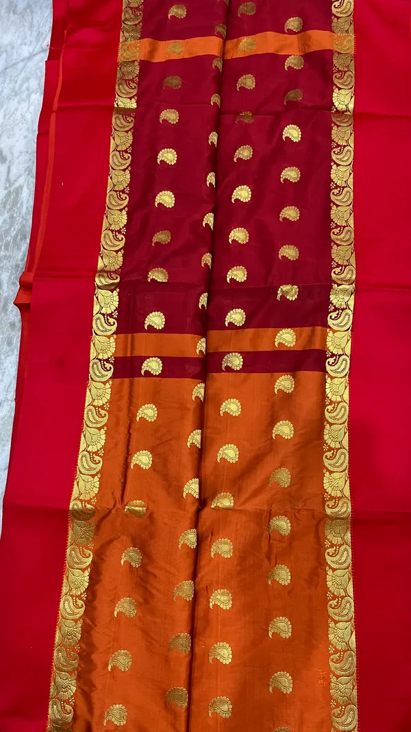 Maroon_Semi_Silk_Copper_Zari_Kanjivaram_Saree_For_Women