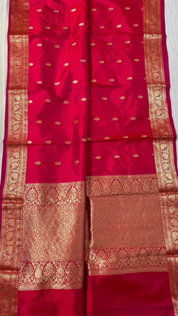 Red_Pure_Silk_Handwoven_Banarasi_Katan_Saree_For_Women