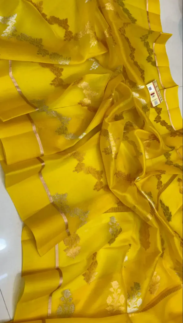 Yellow_Pure_Silk_Handwoven_Organza_Saree_For_Women
