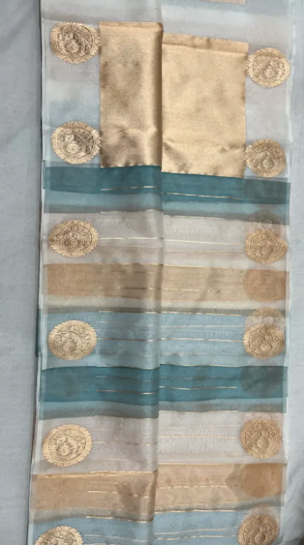 White_Pure_Silk_Handwoven_Kora_Tissue_Saree_For_Women
