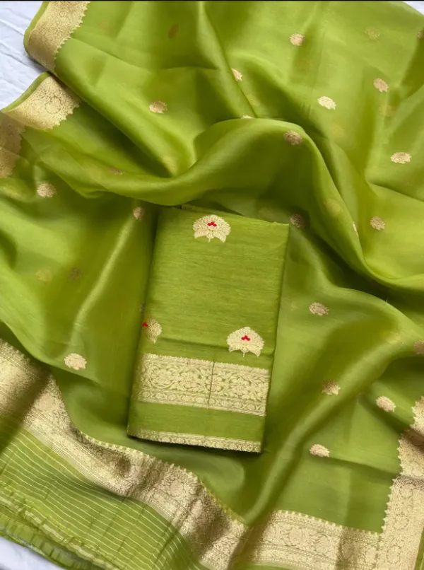 Green_Pure_Silk_Handwoven_Organza_Linen_Saree_For_Women