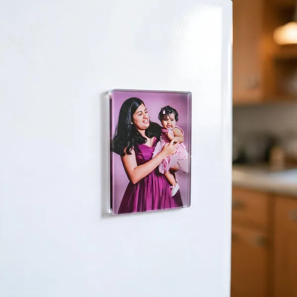Acrylic__Family_Photo_Display_Fridge_Magnet