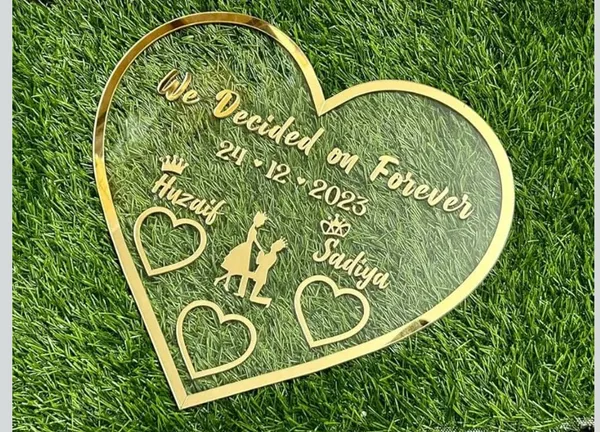 Personalized_Gold_Heart_Acrylic_Name_Plaque