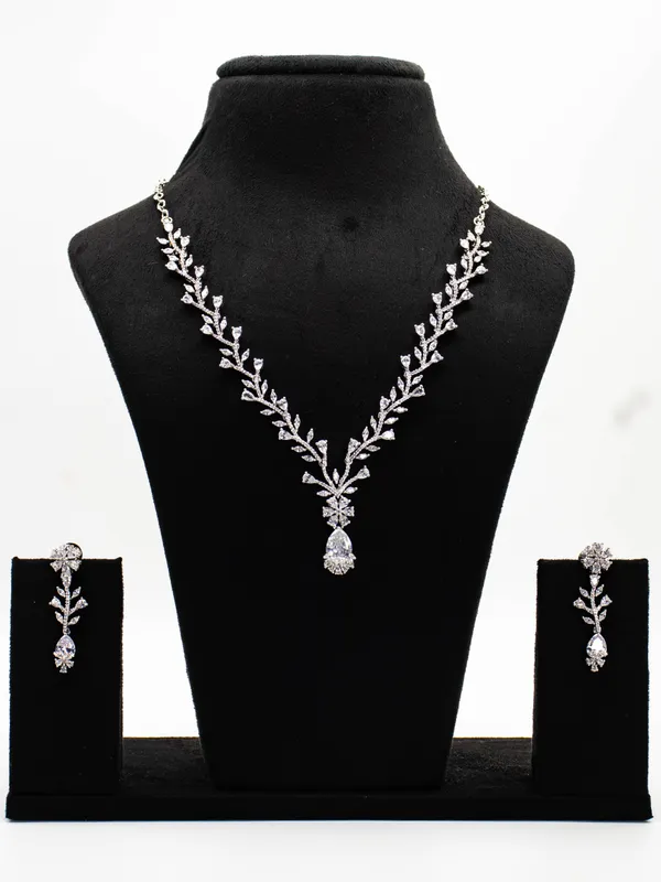 Silver_Plated_AD_Neckles_Set_with_Earings