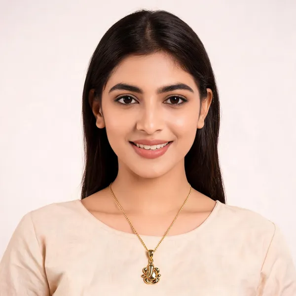 Gold_18_Inch_Pendant_With_Chain_For_Women