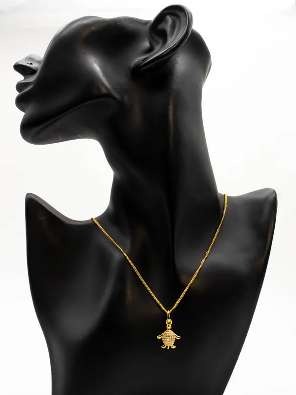 Gold_Tone_Pendant_With_18_In_Chain_For_Women