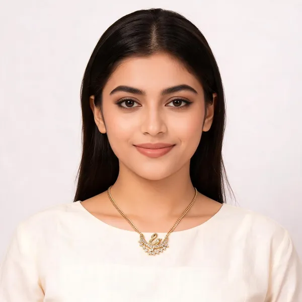 Gold_18_In_Pendant_With_Chain_For_Women