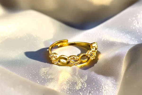 24_Karat_Gold_Adjustable_Finger_Ring_For_Women