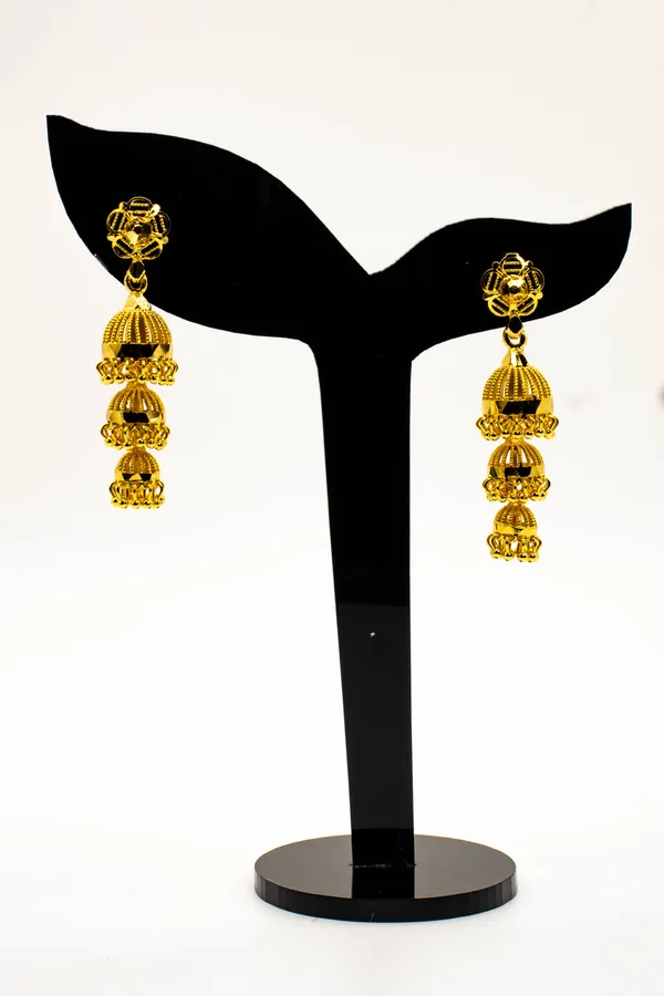 24_Karat_Gold_Jhumka_Earring_For_Women