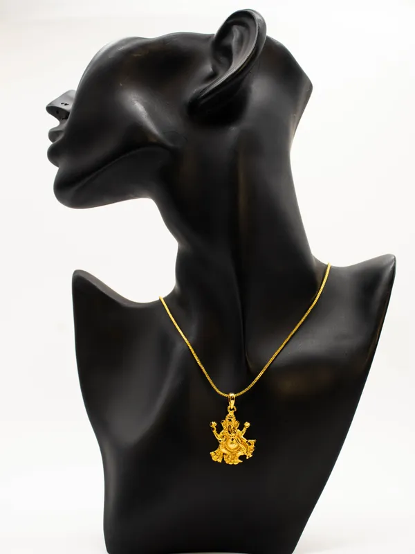 Gold_Tone_Pendant_With_16_In_Chain_For_Women