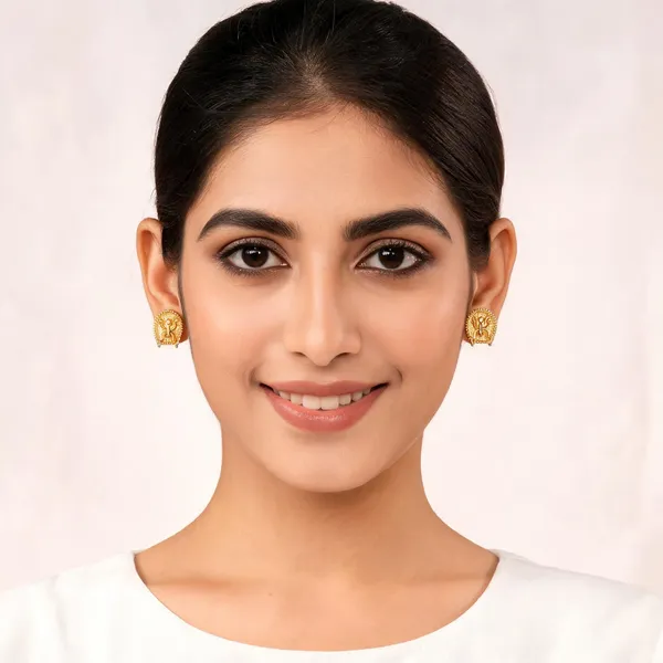 Gold_Stud_Tap_Earring_For_Women