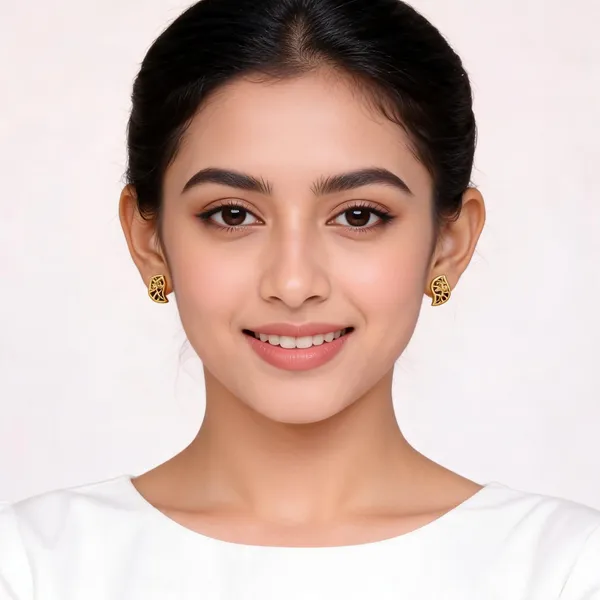 Gold_Stud_Tap_Earring_For_Women