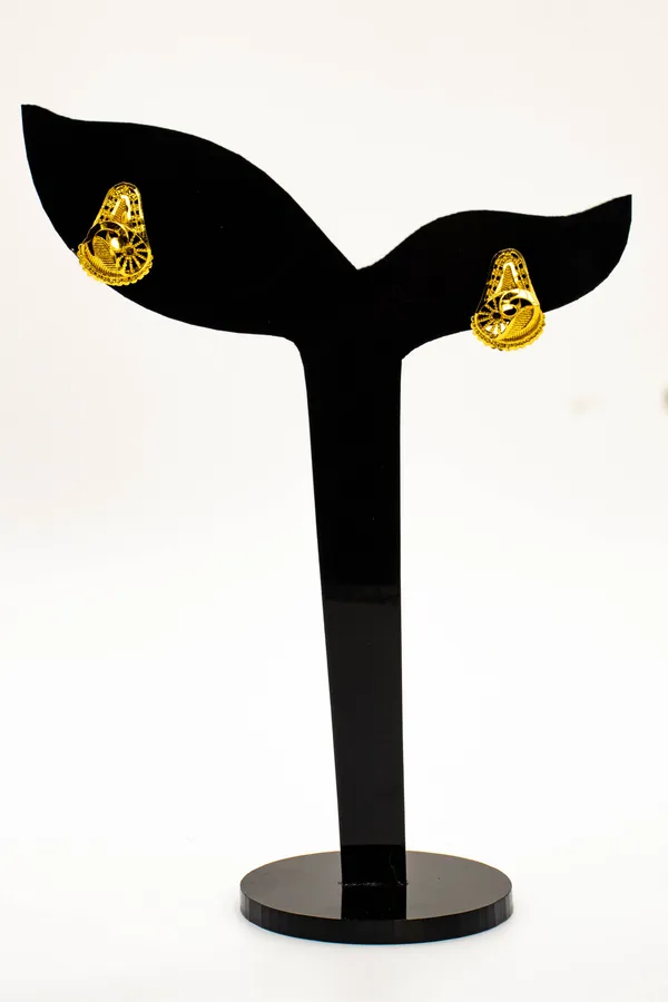 24_Karat_Gold_Stud_Earring_For_Women