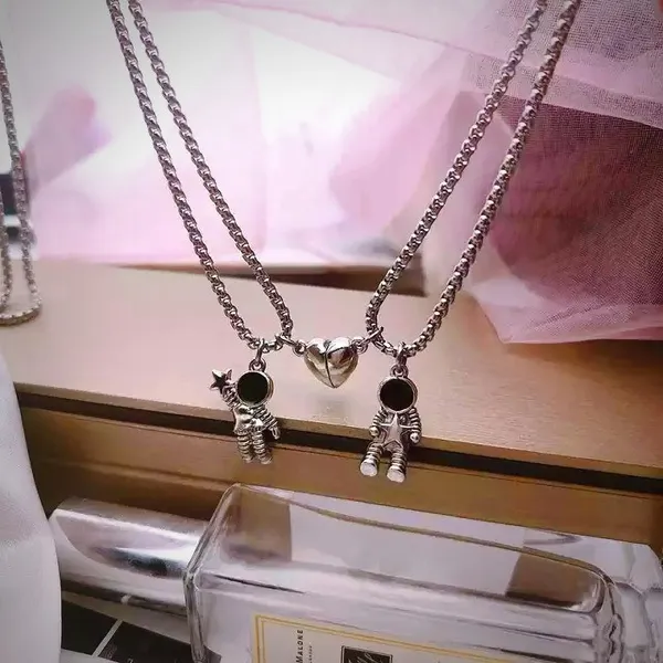 Black_And_Silver_Stainless_Steel_Couple_Pendant_Set