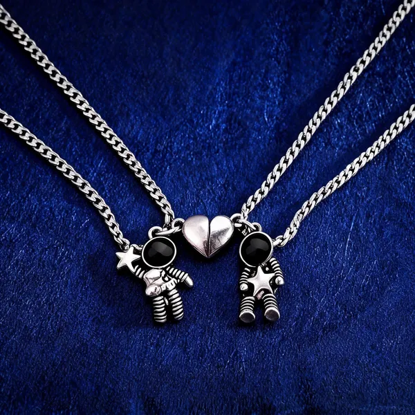 Black_And_Silver_Stainless_Steel_Couple_Pendant_Set