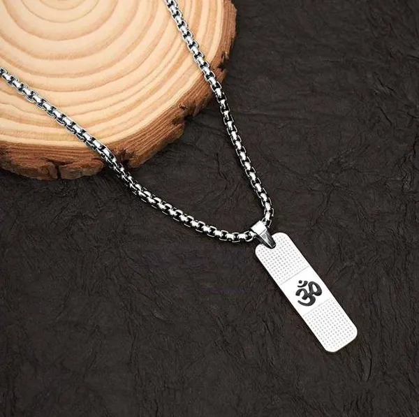 Silver_Stainless_Steel_Pendant_Necklace
