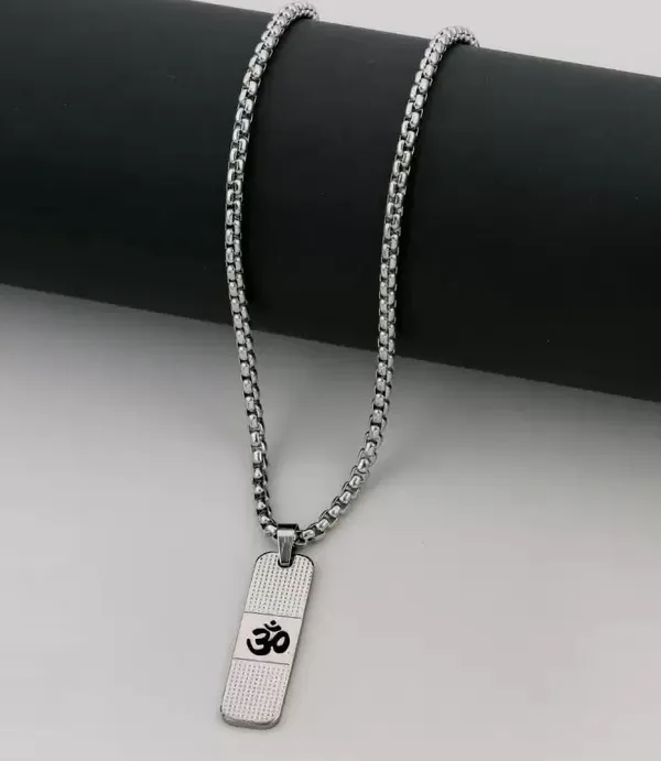 Silver_Stainless_Steel_Pendant_Necklace