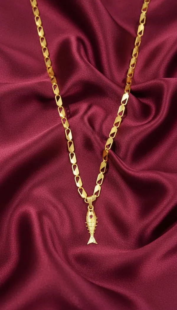 Gold_Stainless_Steel_Fish_Pendant_Necklace
