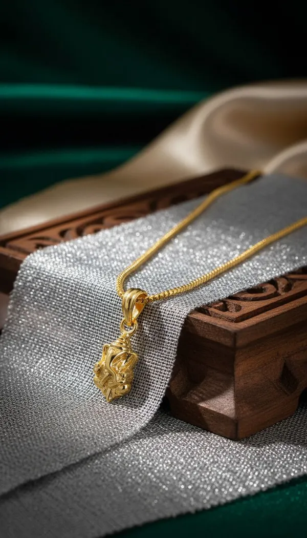 Gold_Stainless_Steel_Ganesha_Pendant_Necklace