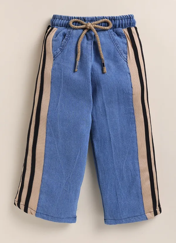 Beige_Ribbed_Cotton_Denim_Pocket_Sweatshirt_For_Kids