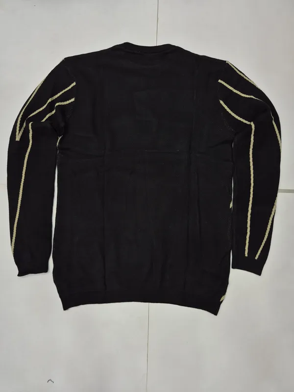 Black_Knited_Round_Neck_Full_Sleeve_T-Shirt_for_Men