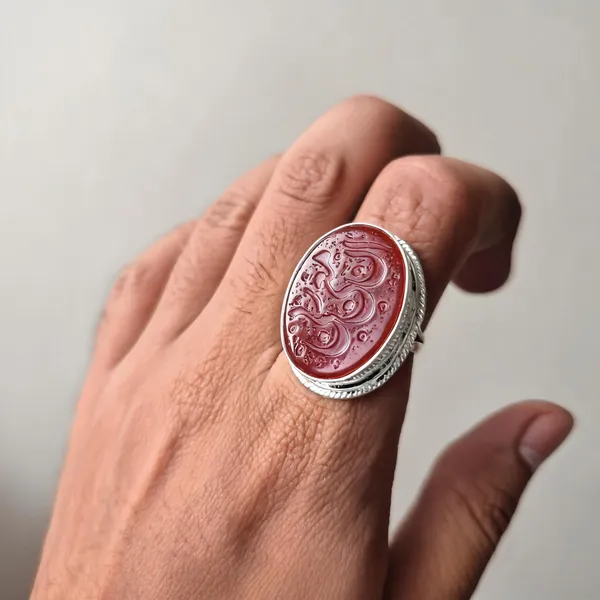 Maroon_Sodalite_Oval_Engraved_Stretch_Ring_For_Men