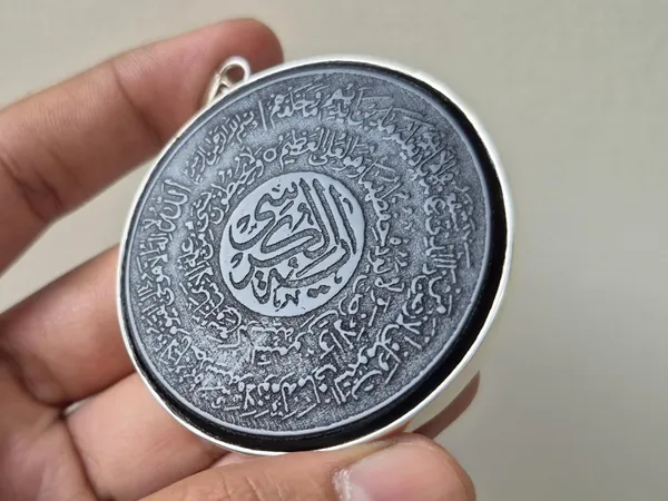 Black_Agate_Sterling_Silver_Ayatul_Kursi_Pendant_For_Men