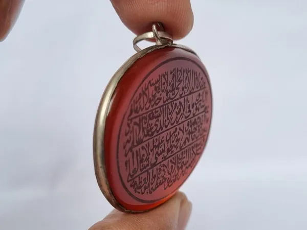 Red_Agate_Stone_Ayatul_Kursi_Engraved_Pendant_For_Men