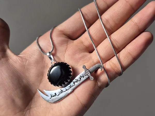 Black_Agate_Zulfiqar_Sword_Islamic_Pendant_For_Men