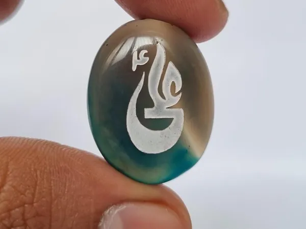 Grey_Agate_Stone_Ali_Calligraphy_Engraved_Pendant_For_Men