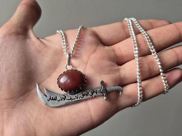 Maroon_Agate_Stone_Zulfiqar_Sword_Islamic_Pendant_For_Men