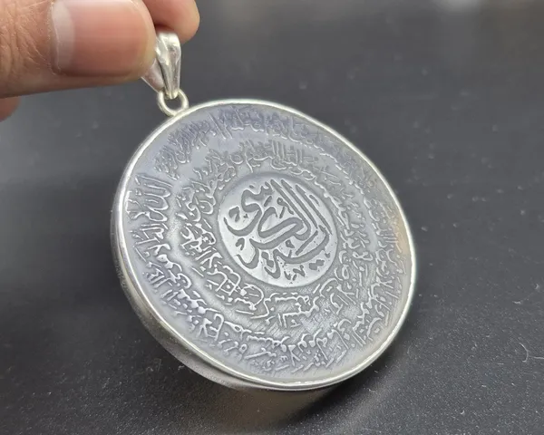 White_Agate_925_Sterling_Silver_Ayatul_Kursi_Pendant_For_Men
