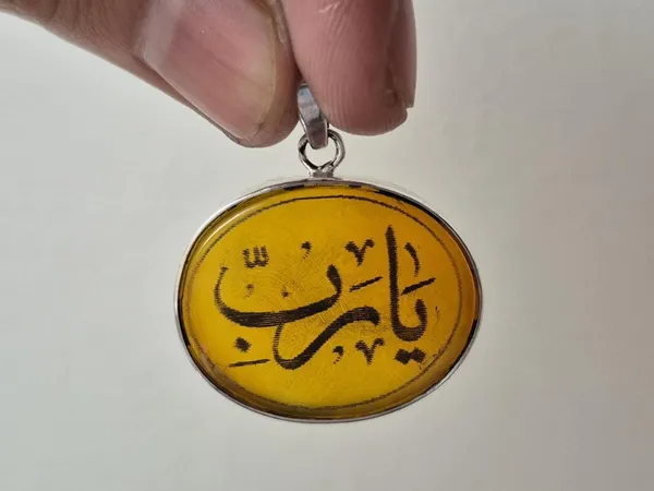 Yellow_Agate_Silver_Ya_Rabbi_Engraved_Pendant_For_Men