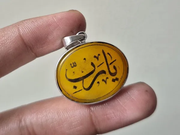 Yellow_Agate_Silver_Ya_Rabbi_Engraved_Pendant_For_Men