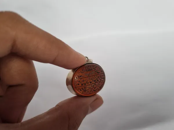 Maroon_Agate_Silver_Surah_Ikhlas_Engraved_Pendant_For_Men