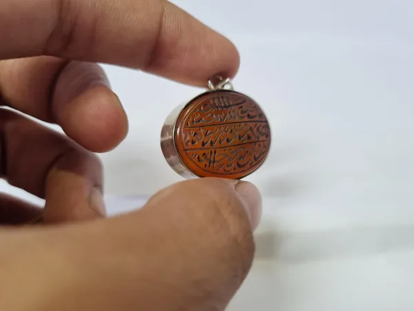 Maroon_Agate_Silver_Surah_Ikhlas_Engraved_Pendant_For_Men