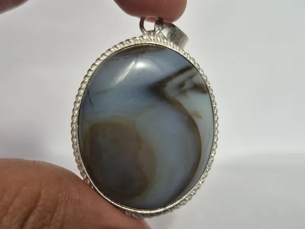 Grey_Blue_Lace_Agate_Handcrafted_Pendant_For_Men