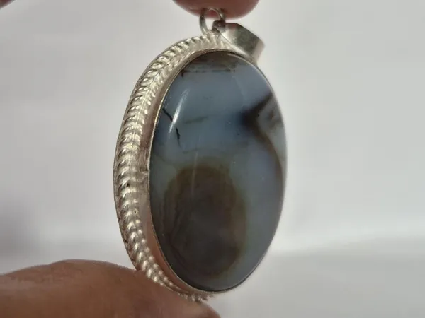 Grey_Blue_Lace_Agate_Handcrafted_Pendant_For_Men