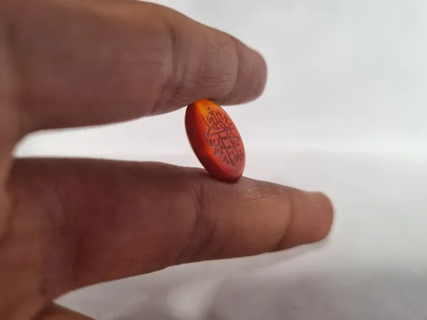Maroon_Agate_Islamic_Names_Calligraphy_Engraved_Pendant_For_Men
