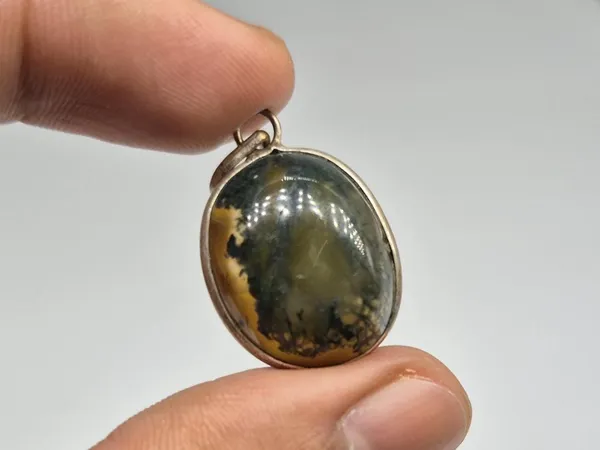 Green_Moss_Agate_German_Silver_Oval_Pendant_For_Men