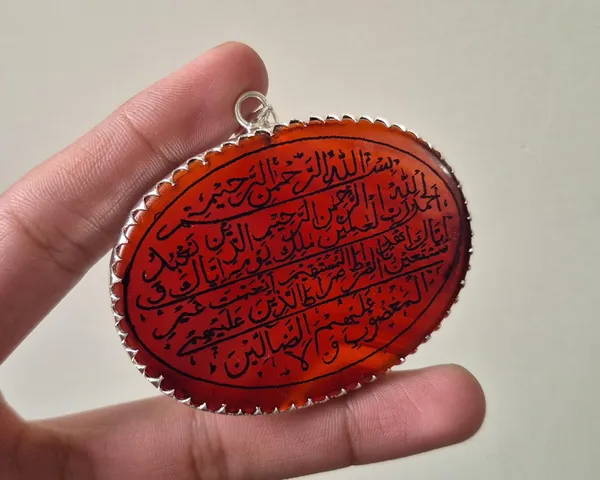 Maroon_Agate_Silver_Ayatul_Kursi_Engraved_Pendant_For_Men